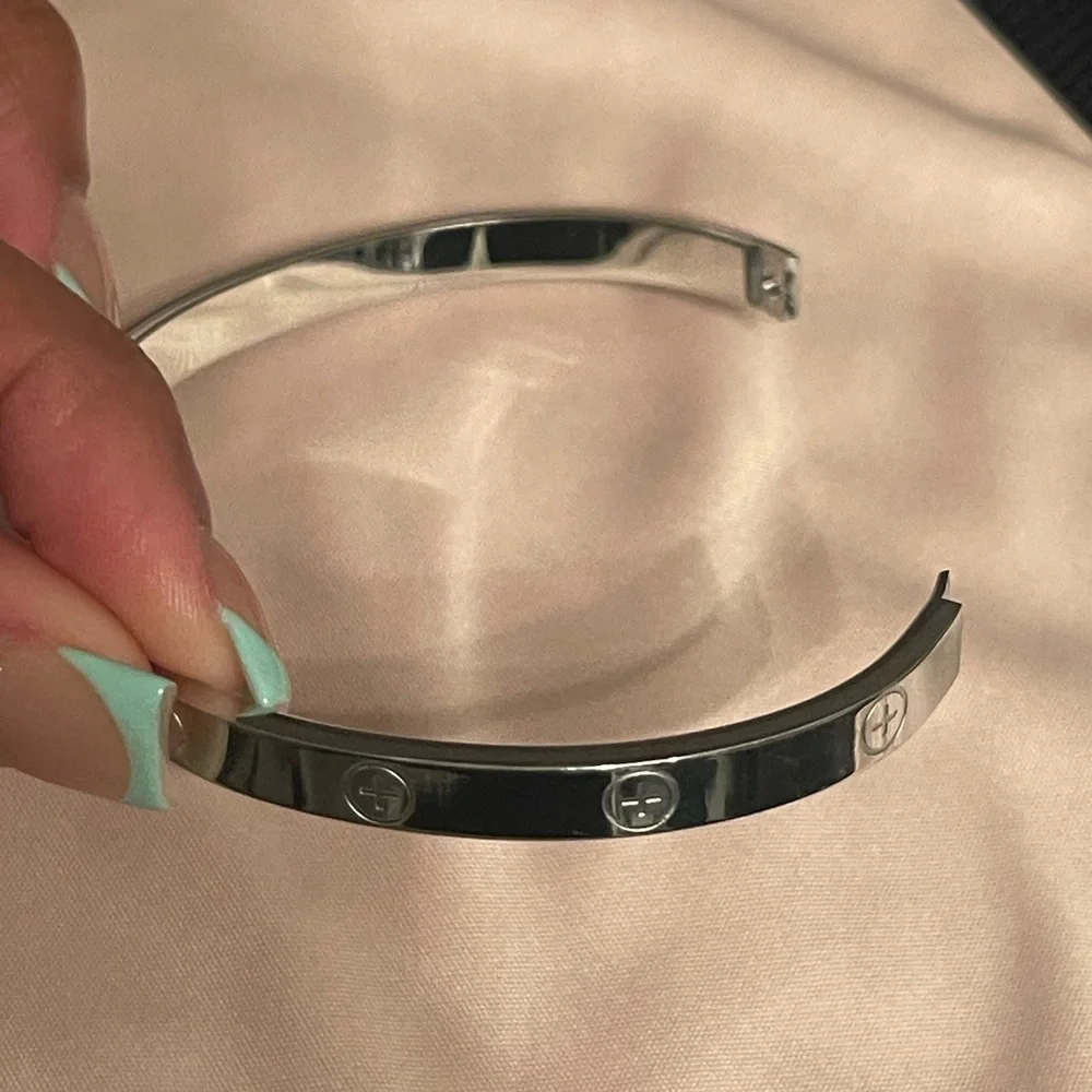 LOVE BRACELET - Picture 5 of 9